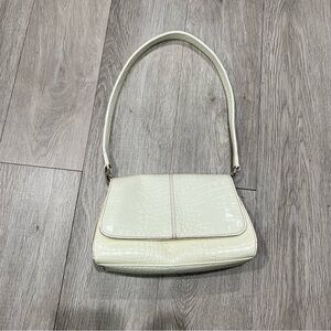 Liz Claiborne Women Small Ivory Pebbled Leather Shoulder Bag Purse Y2K Fairycore